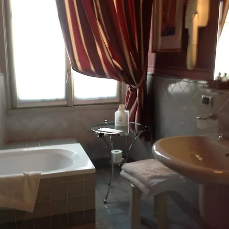 מלון San Carlo Borromeo 5*